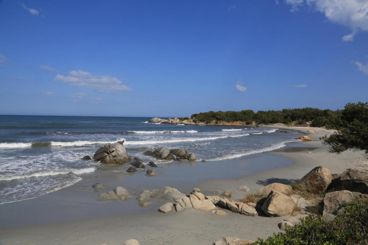 B&B Agata E Gli Altri Tortoli Bagian luar foto